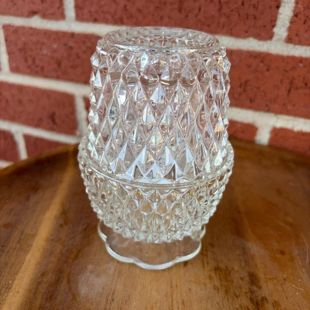 VTG Indiana‎ Glass Company Diamond Point Fairy Light Lamp